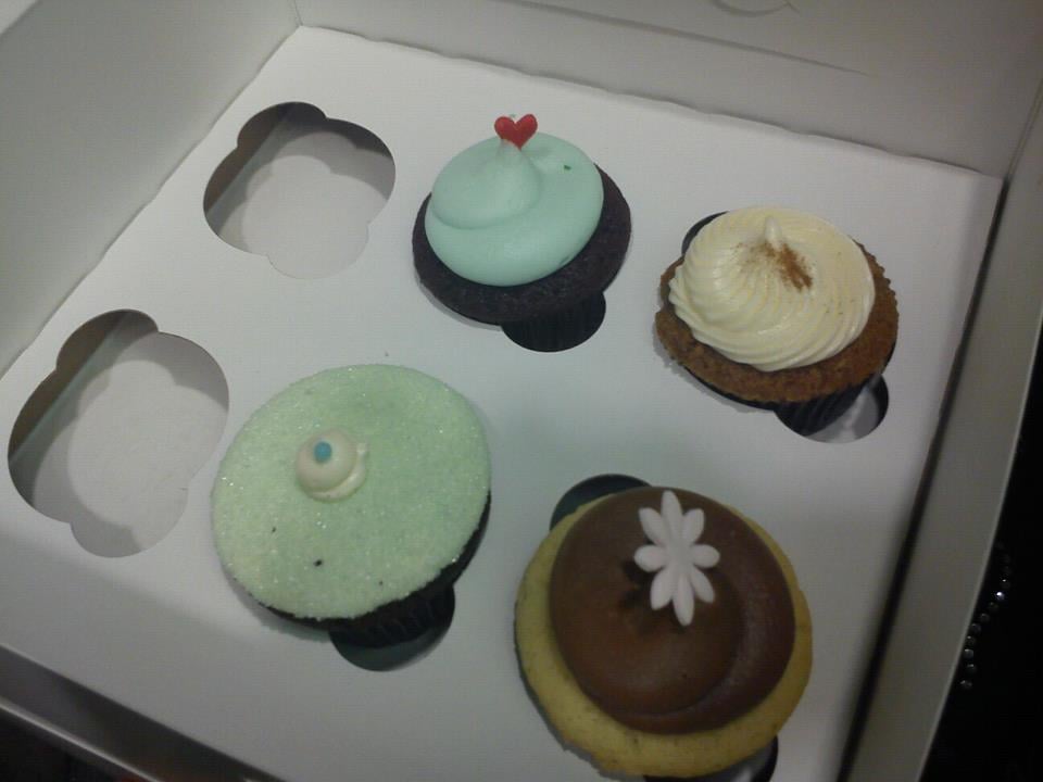 celebrity cupcakes photo